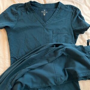 Med Couture Women's Teal Scrub Set